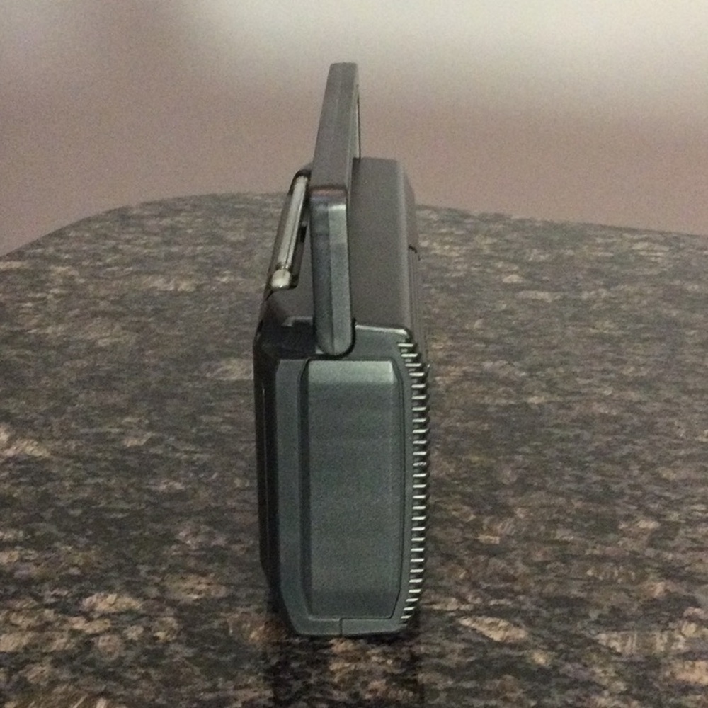SONY FM/AM 2BAND RADIO ICF-24 - Picture 2 of 7